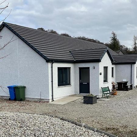 Highland Holiday Lets Lairg Esterno foto