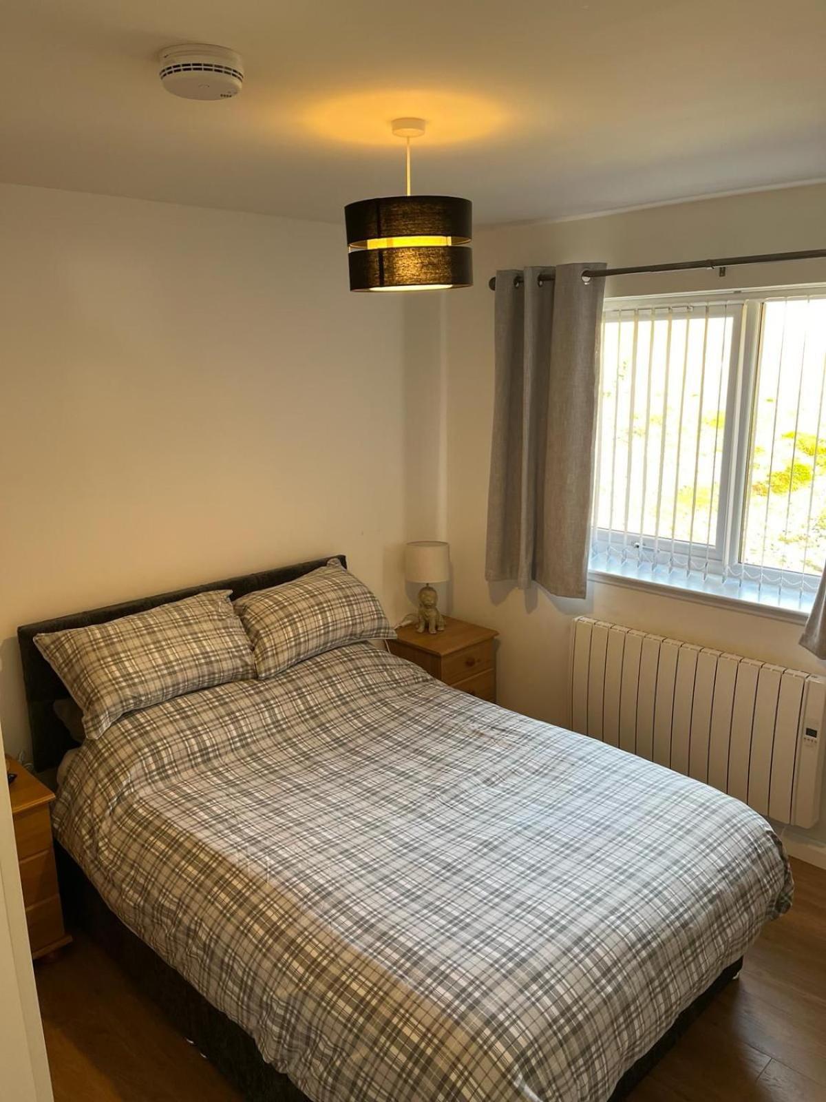 Highland Holiday Lets Lairg Esterno foto